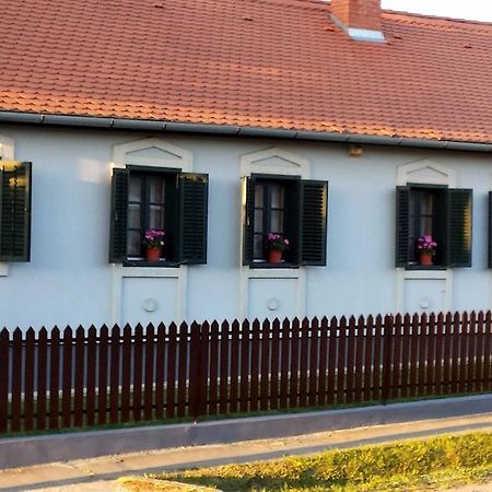 فندق Szentgyoergyvoelgy Vendeghaz Orseg Szentgyorgyvolgy المظهر الخارجي الصورة
